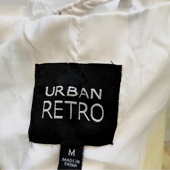 URBAN RERTO COLOR BLOCK HODDED ZIP-UP WINDBREAKER WITH POCKETS RED YELLOW &WHITE - Picture 4 of 15